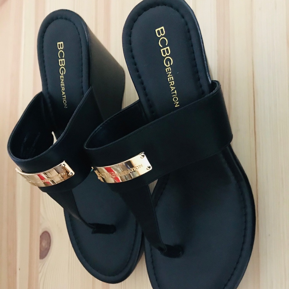 BCBGeneration Dominique Womens Wedge Thong Sandals